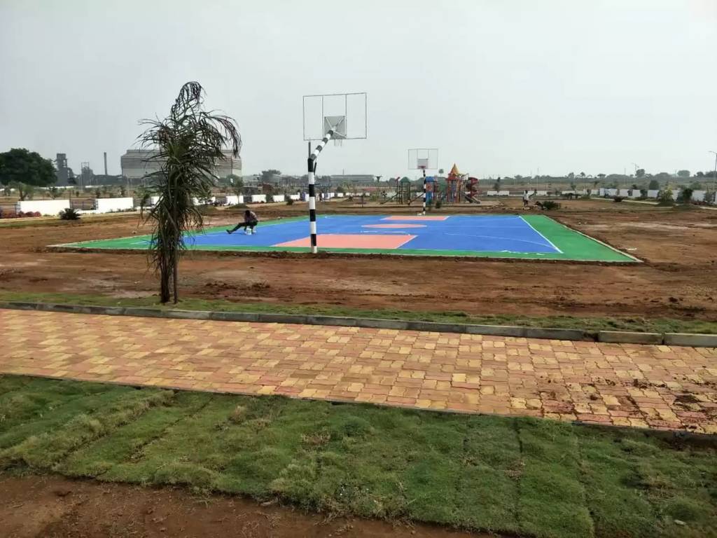  lorna greens plot Plot