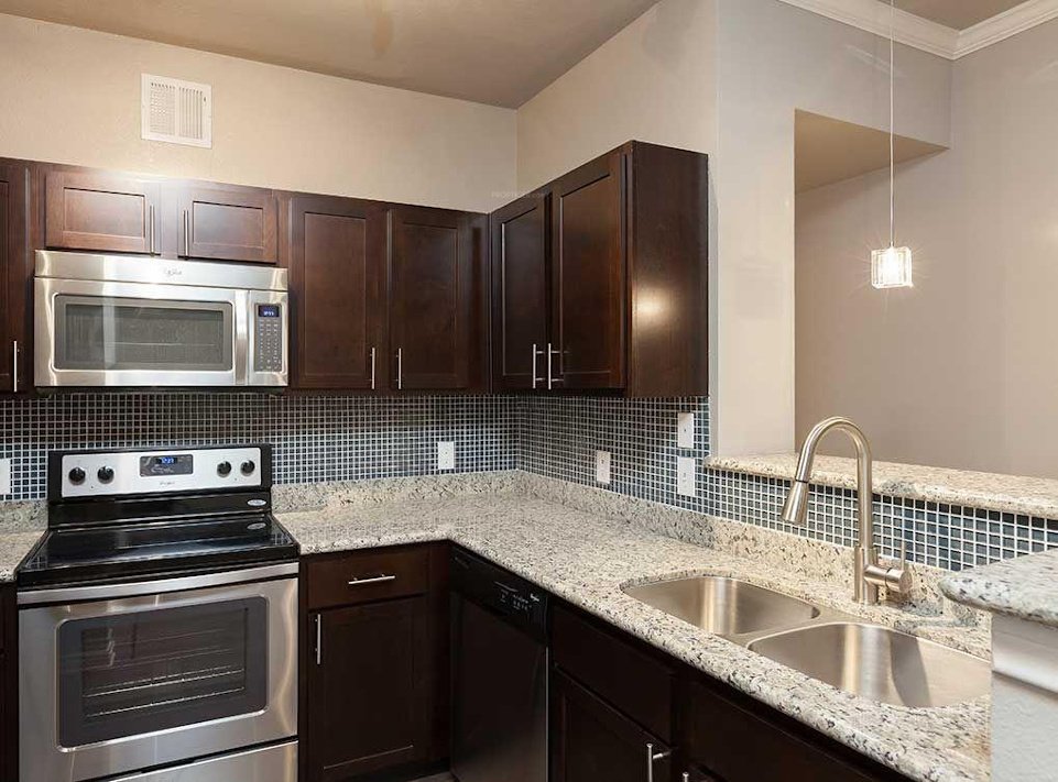  quality home tower 3 Kitchen