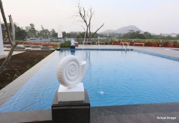  iconia-phase-v Swimming Pool