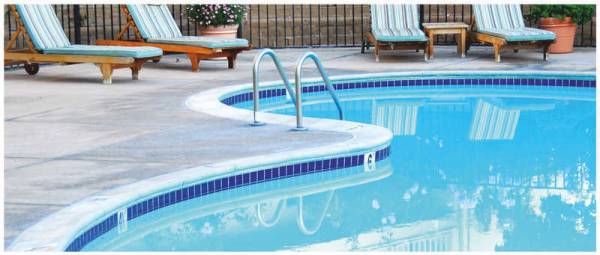  emerald Swimming Pool