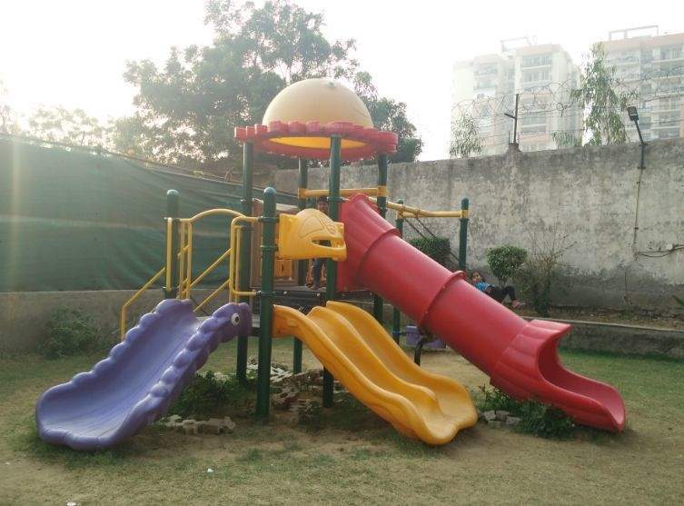 amrapali village phase 2 Children's play area