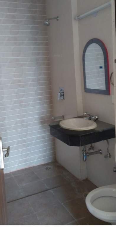  rainbow apartment Bathroom