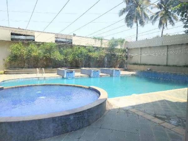  bella-vista Swimming Pool