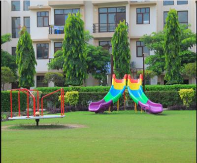 Children's play area wave-floors Children's play area