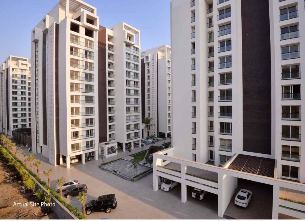 royal heights Car Parking