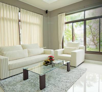  exquisite-wing-4 Living Area