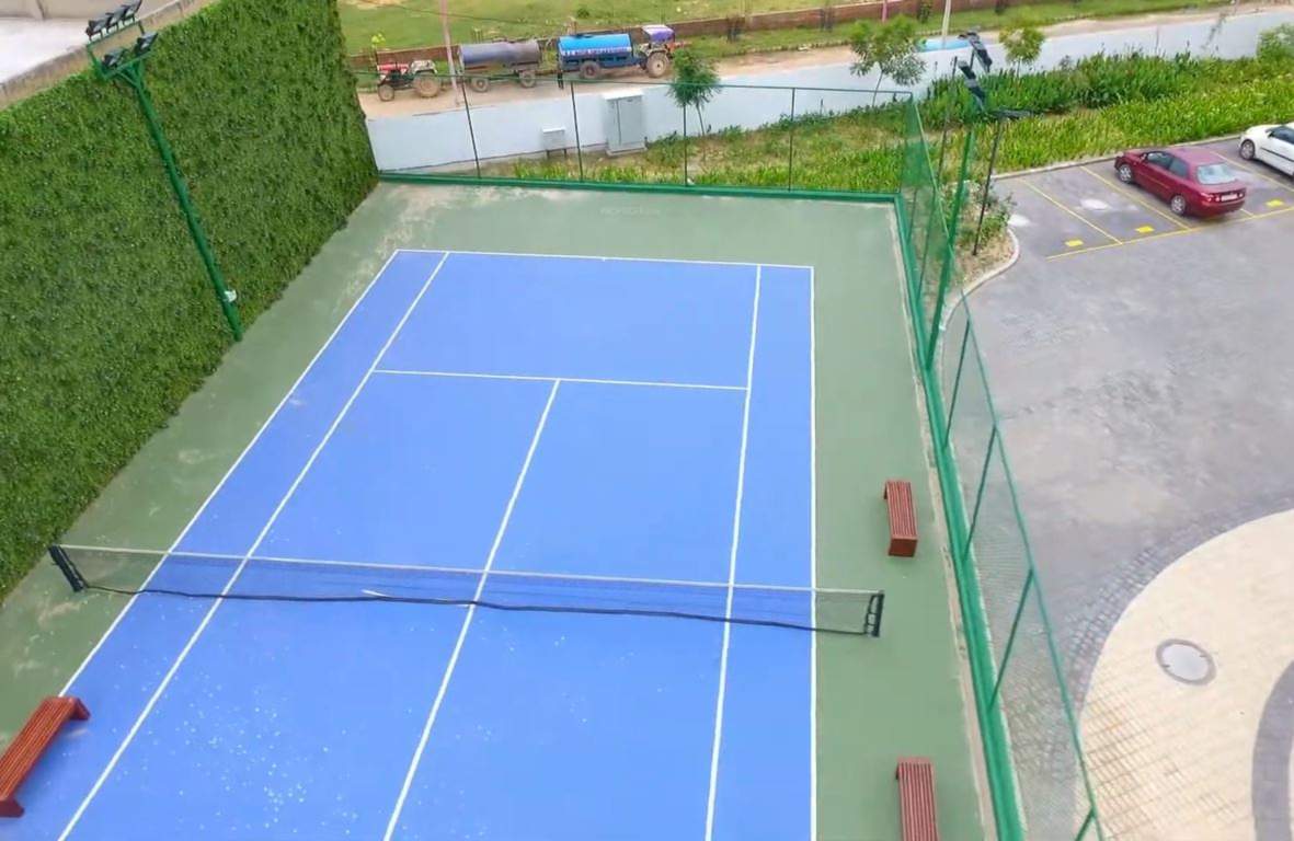  merlin iconic tower Tennis Court