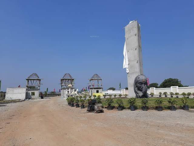  aditya aishwarya Plot