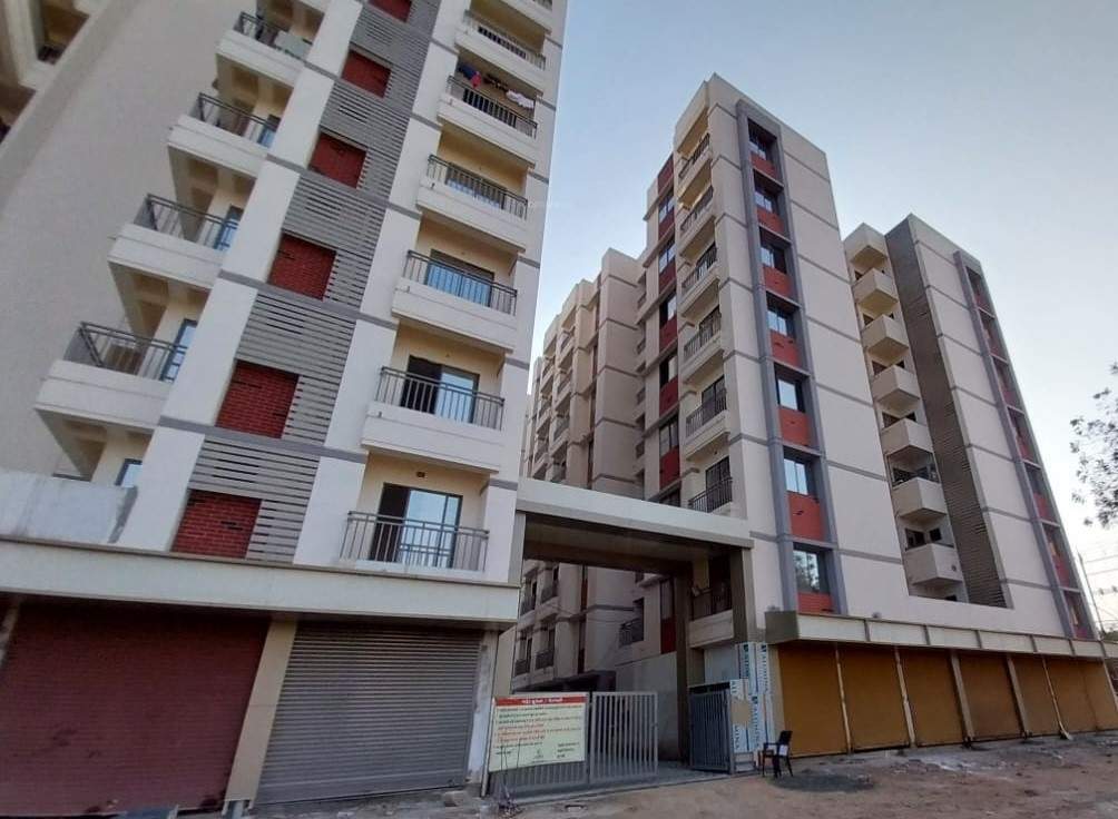  skyrise 1 Entrance Lobby