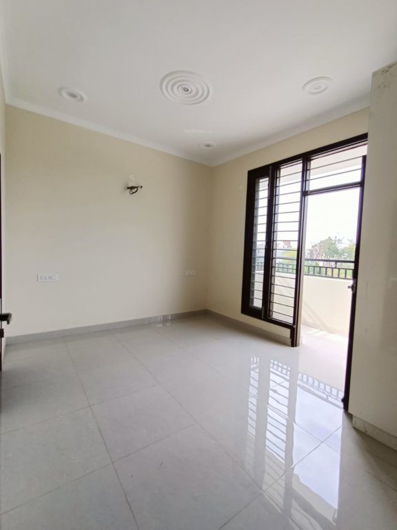  mg avenue Living Area