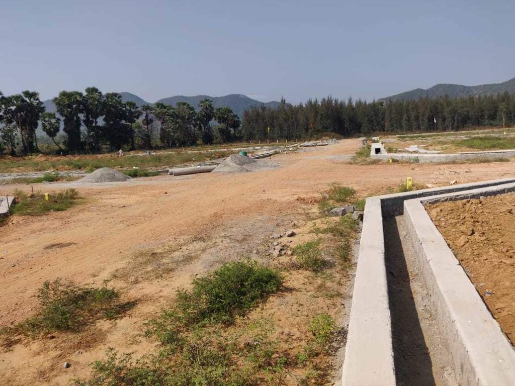  green hill view Plot