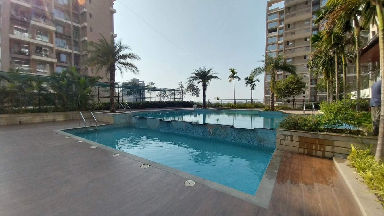  delta tower Swimming Pool