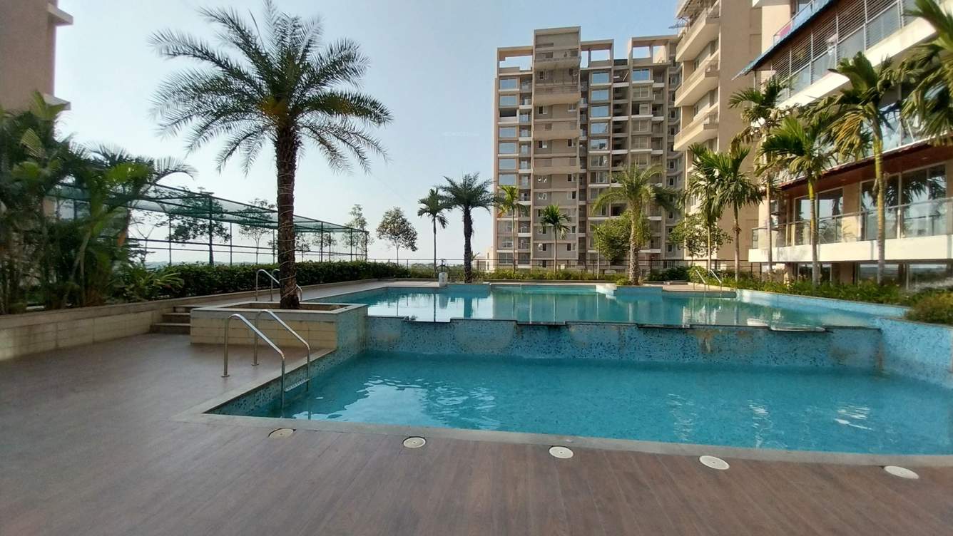  delta tower Swimming Pool