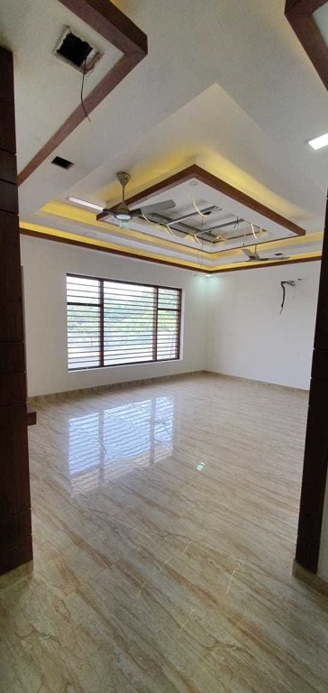  diamond floor Bedroom