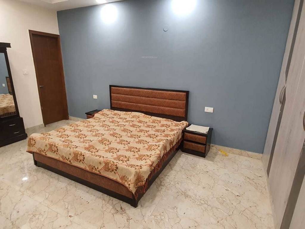  platinum floors Bedroom