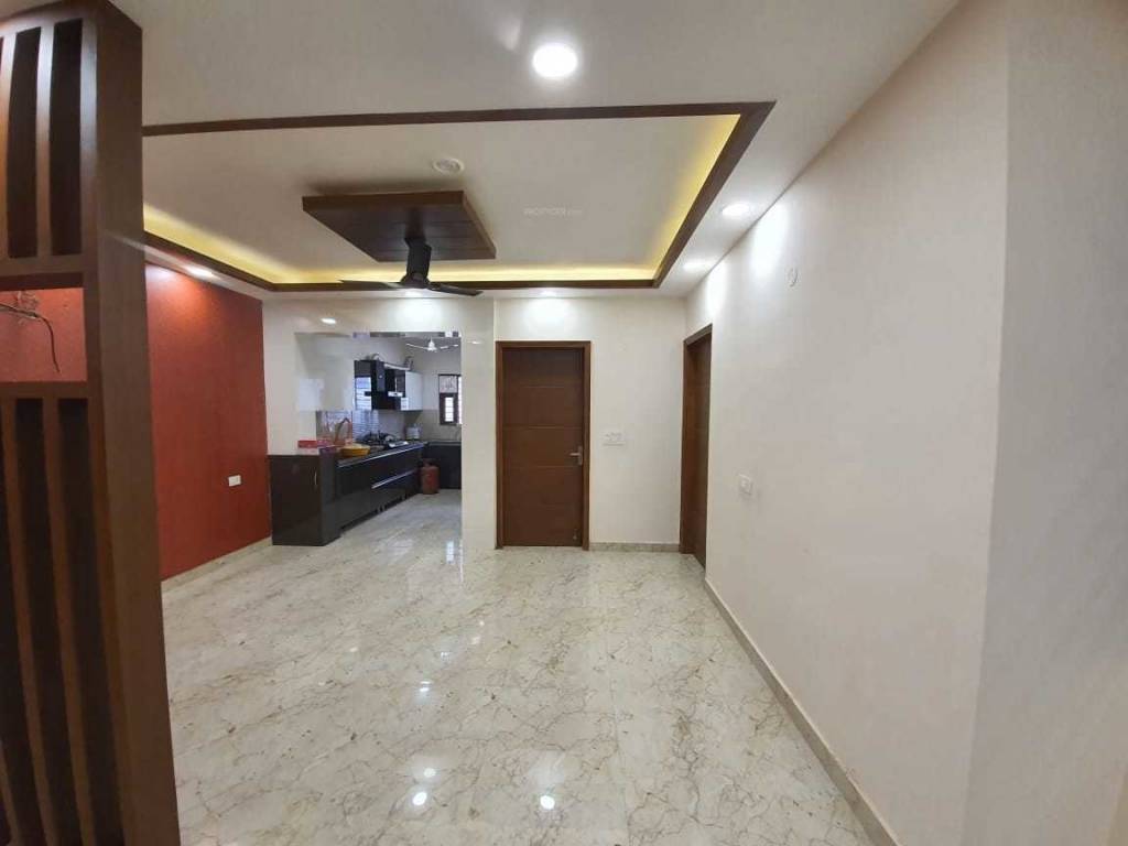  platinum floors Dining Area