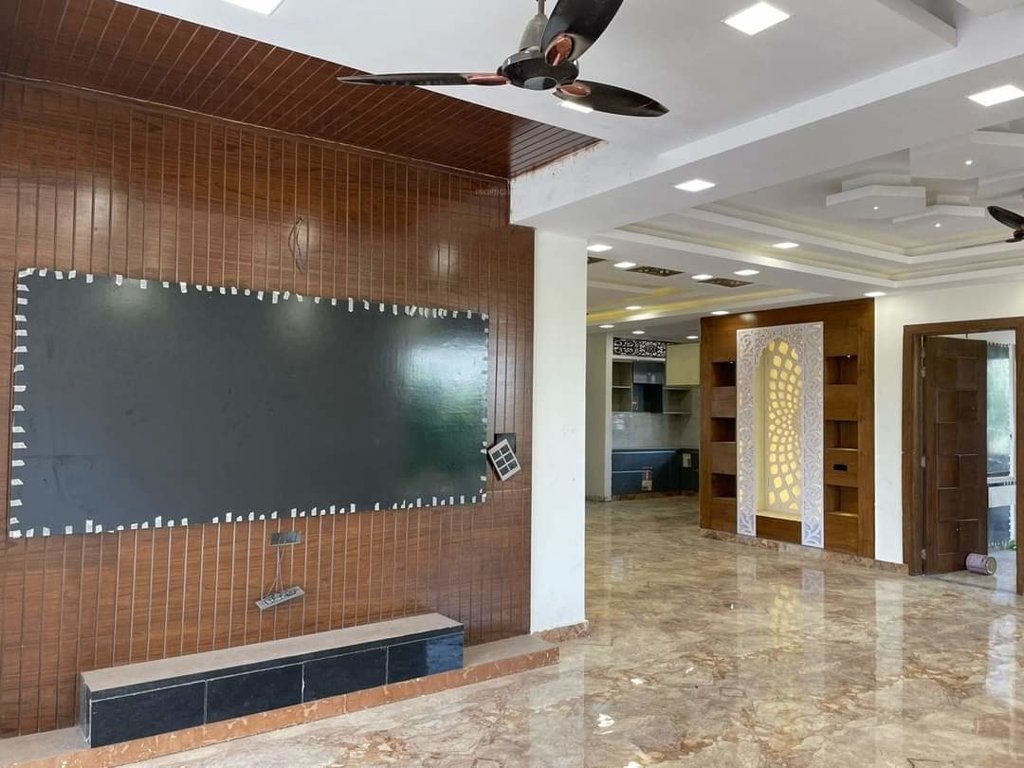 grandeur floor Construction Status June 22