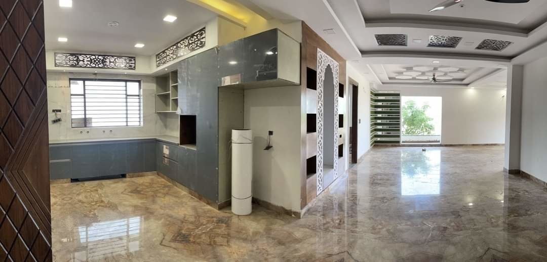 grandeur floor Kitchen