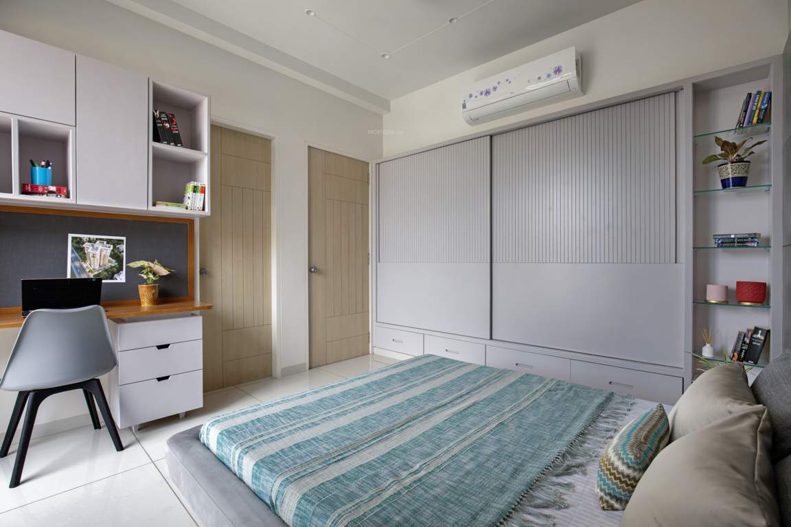  serene signatures Bedroom