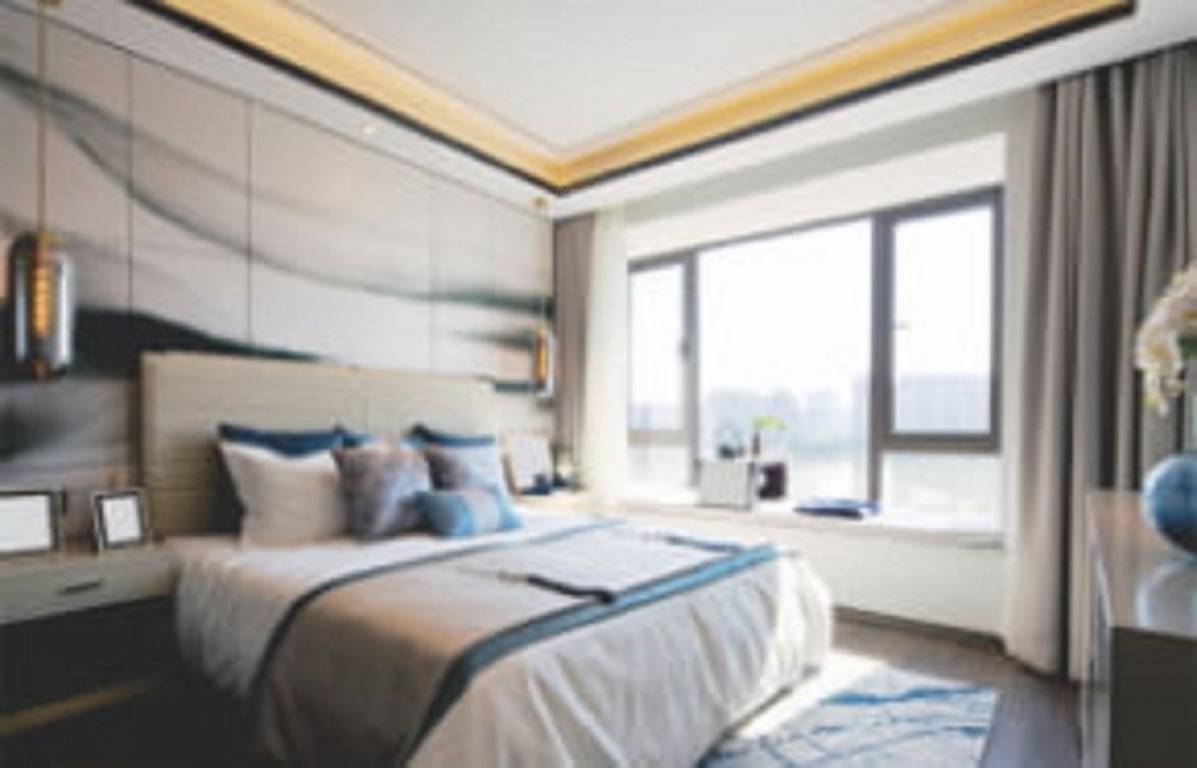 chromantique Bedroom