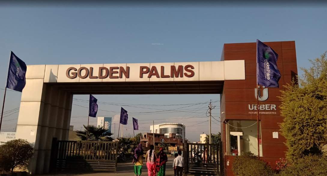  golden palms villa Gated Community