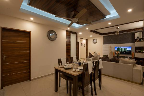  grandur Dining Area
