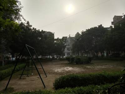  homes Closed Car Parking