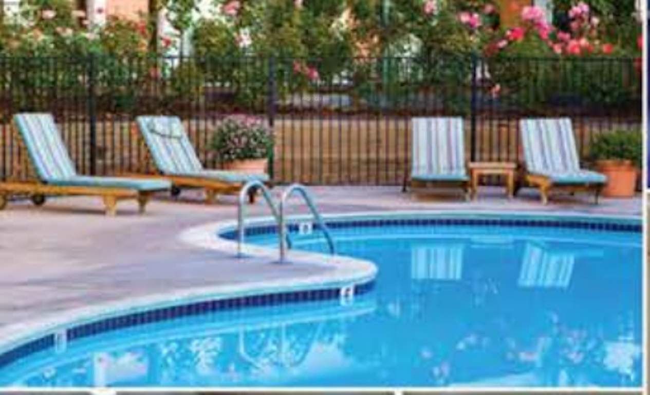  florenza Swimming Pool