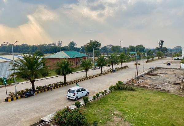  province Internal Roads & Footpaths