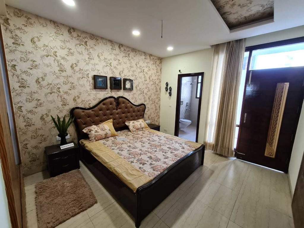  arcadia park east Bedroom