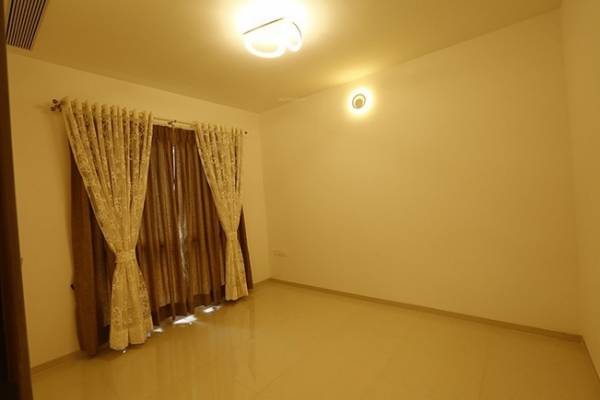  infinity Living Area