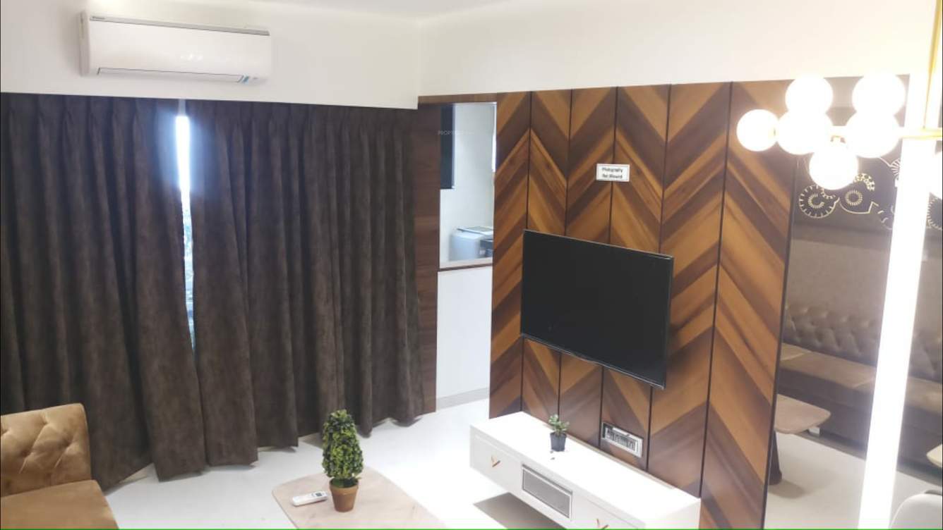  global city type b1 merlion Living Area