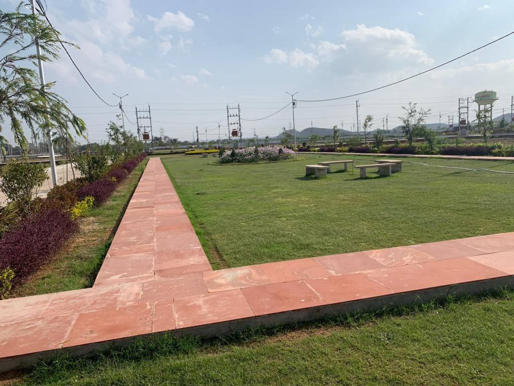param ashish east estate Plot