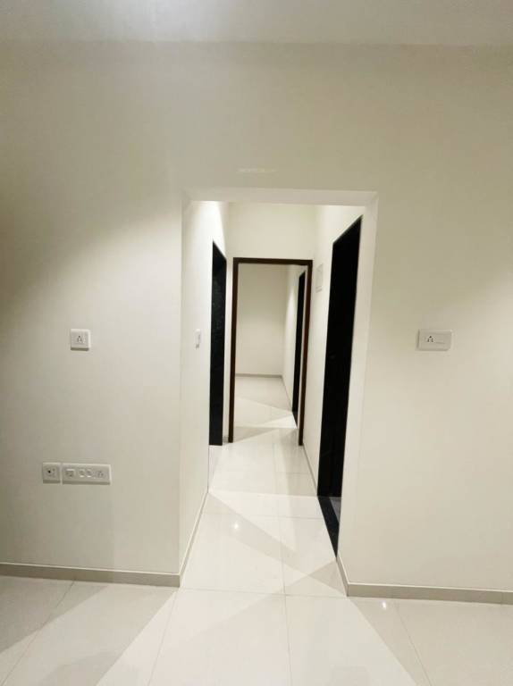  amavi 303 phase 3 Lobby