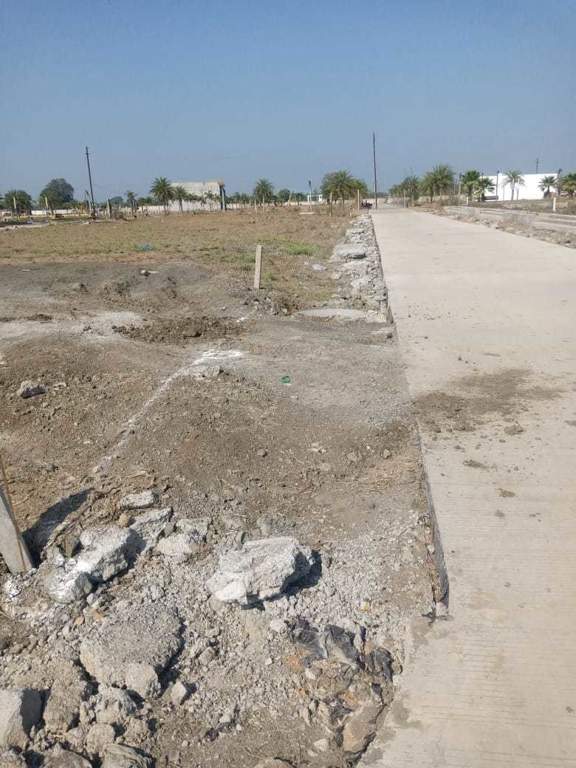  homes Plot