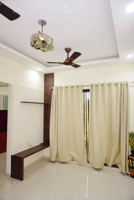  lake city Living Area