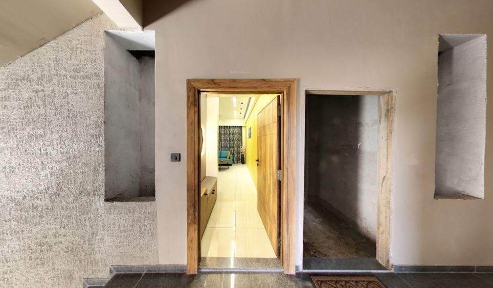 heights and the east gate Living Area