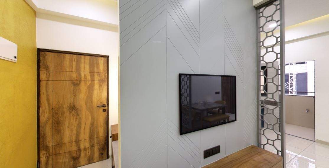 heights and the east gate Living Area