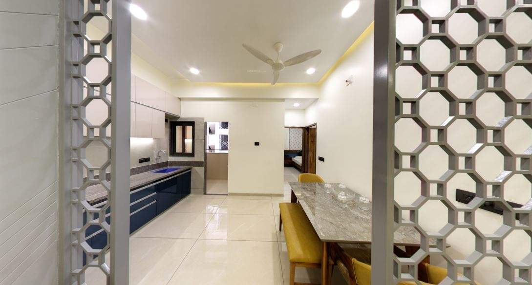 heights and the east gate Living Area