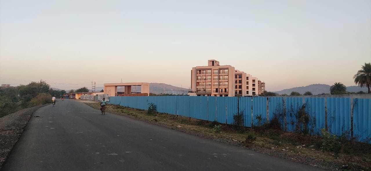  gm thakur city Elevation