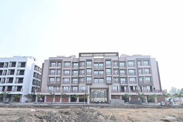  gm-thakur-city Elevation