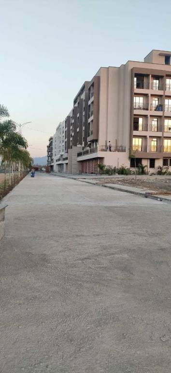  gm thakur city Elevation