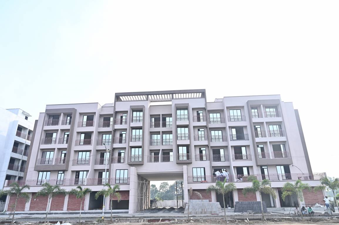  gm thakur city Elevation