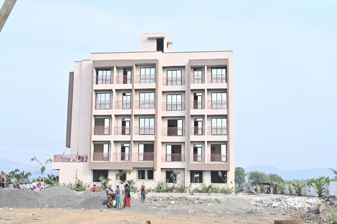  gm thakur city Elevation