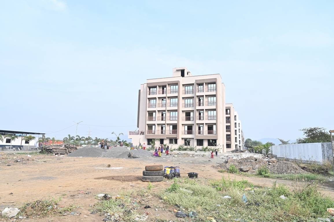  gm thakur city Elevation