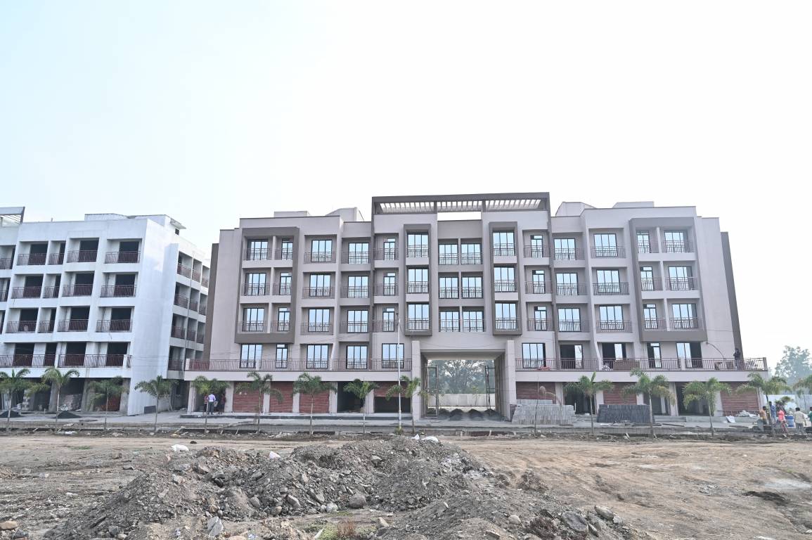  gm thakur city Elevation