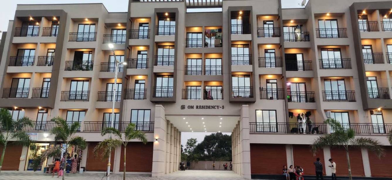  gm thakur city Elevation