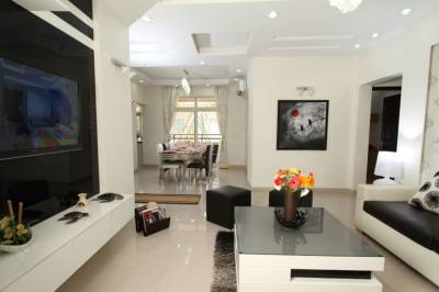  windsor-hills Living Area