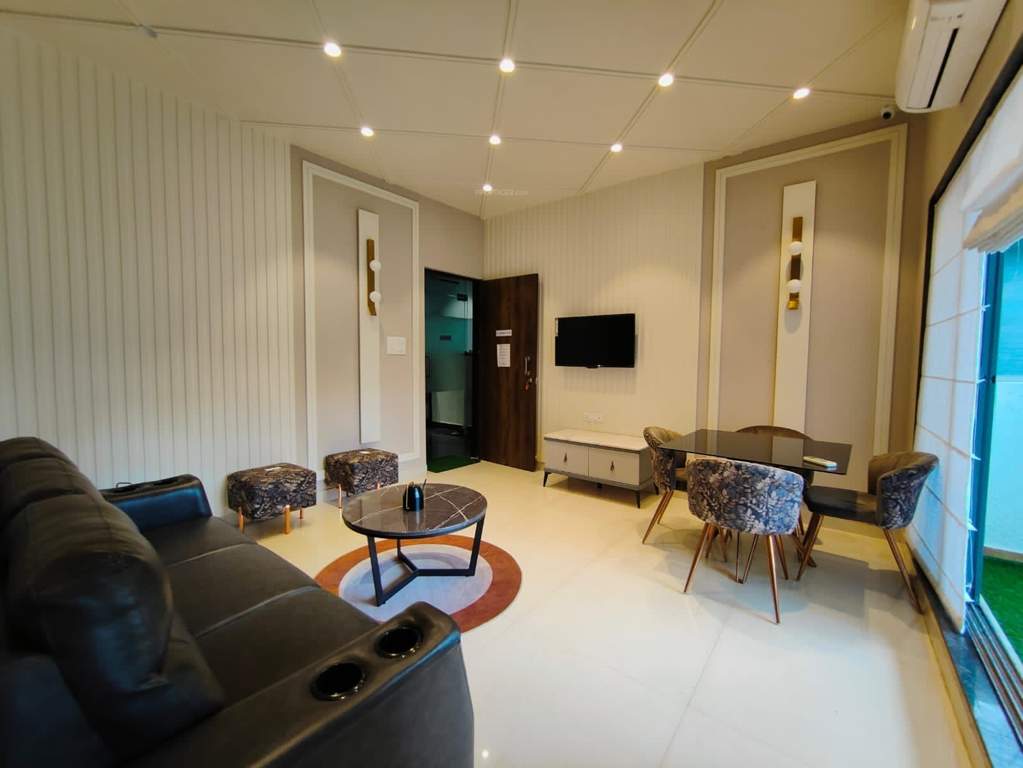  seasons sahara building no 2 Living Area