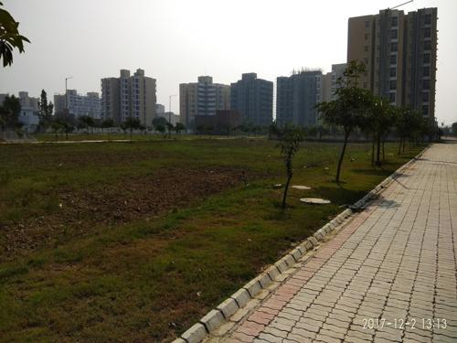  ansal-town-meerut-phase-iii Landscaped Gardens